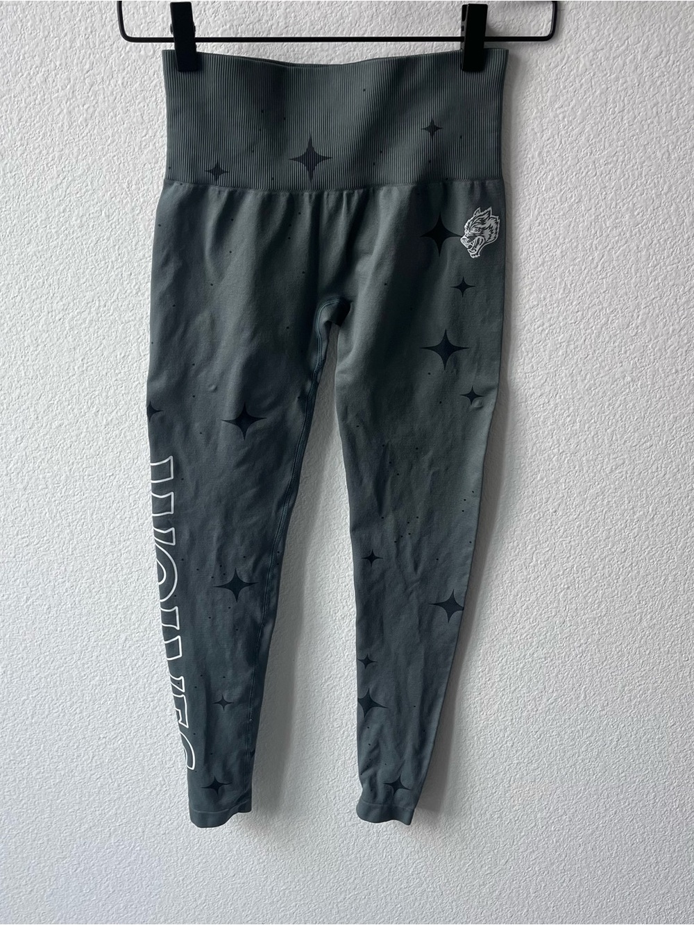 Darc Sport Star Print Leggings, women’s size Small S, Grey green